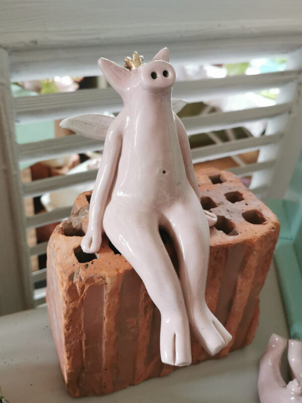 Engelkantenhocker Schwein
