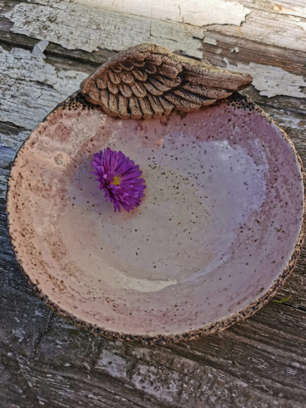 Schale mit Flügeln - zartes rosa – Bild 2