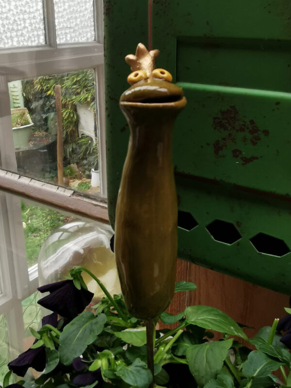 Froschstecker olive grün – Bild 2