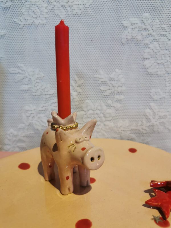 Kerzenschwein mit roten Punkten – Bild 3