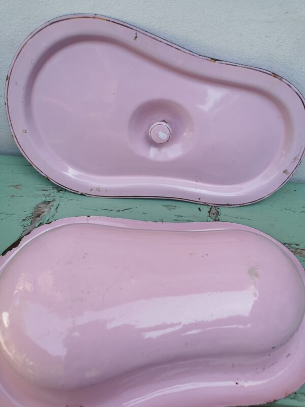 altes rosafarbene Bidet – Bild 4